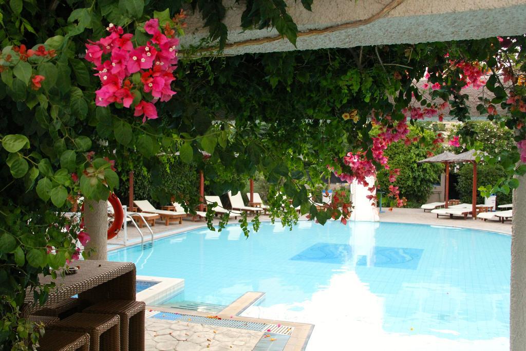 Hotel de apartamente Peridis Family